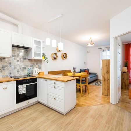 Metro Bemowo Colourful Apartment Βαρσοβία Εξωτερικό φωτογραφία