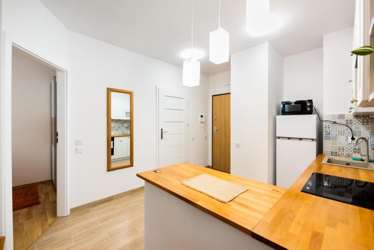 Metro Bemowo Colourful Apartment Βαρσοβία Εξωτερικό φωτογραφία