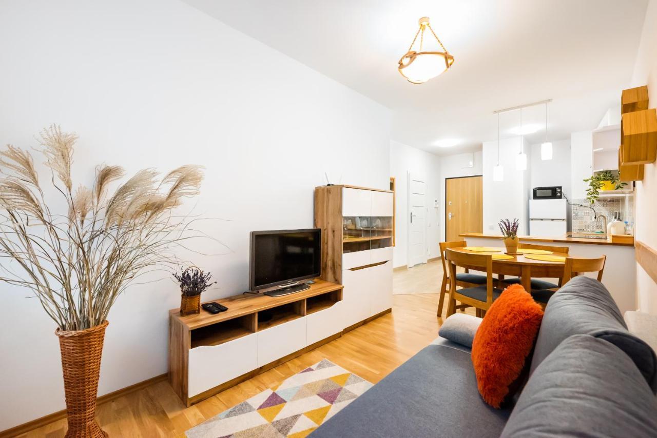 Metro Bemowo Colourful Apartment Βαρσοβία Εξωτερικό φωτογραφία