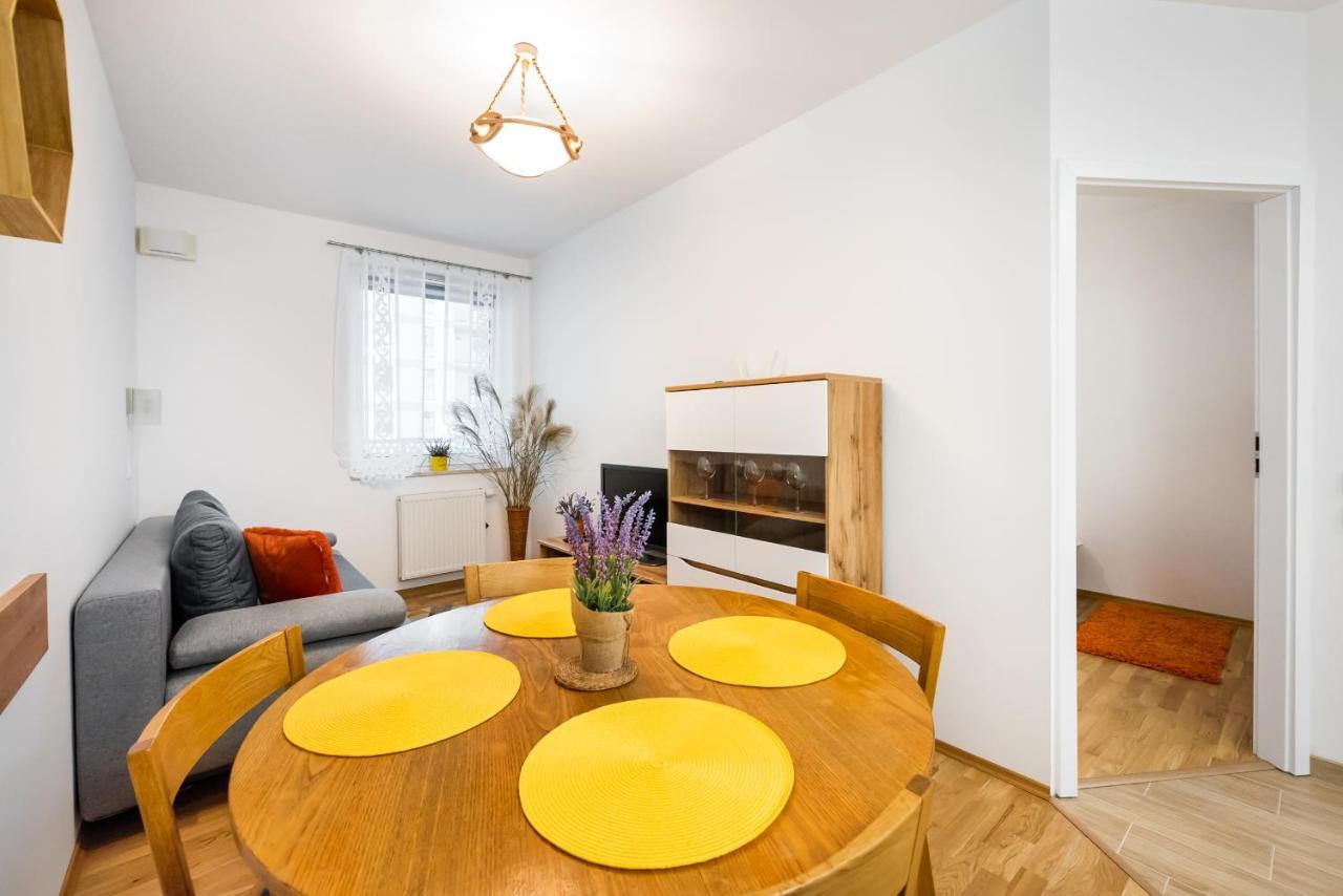 Metro Bemowo Colourful Apartment Βαρσοβία Εξωτερικό φωτογραφία