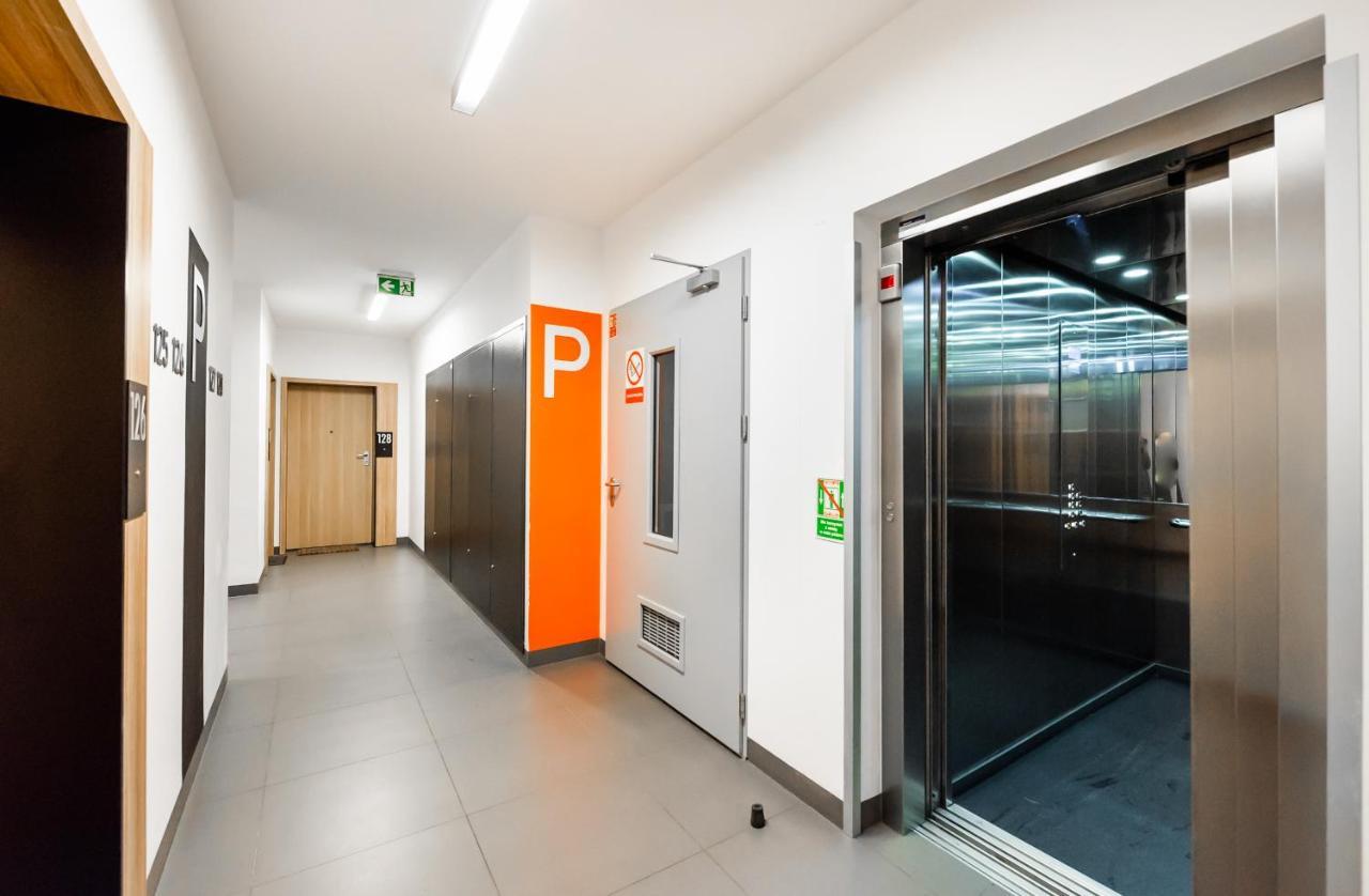 Metro Bemowo Colourful Apartment Βαρσοβία Εξωτερικό φωτογραφία