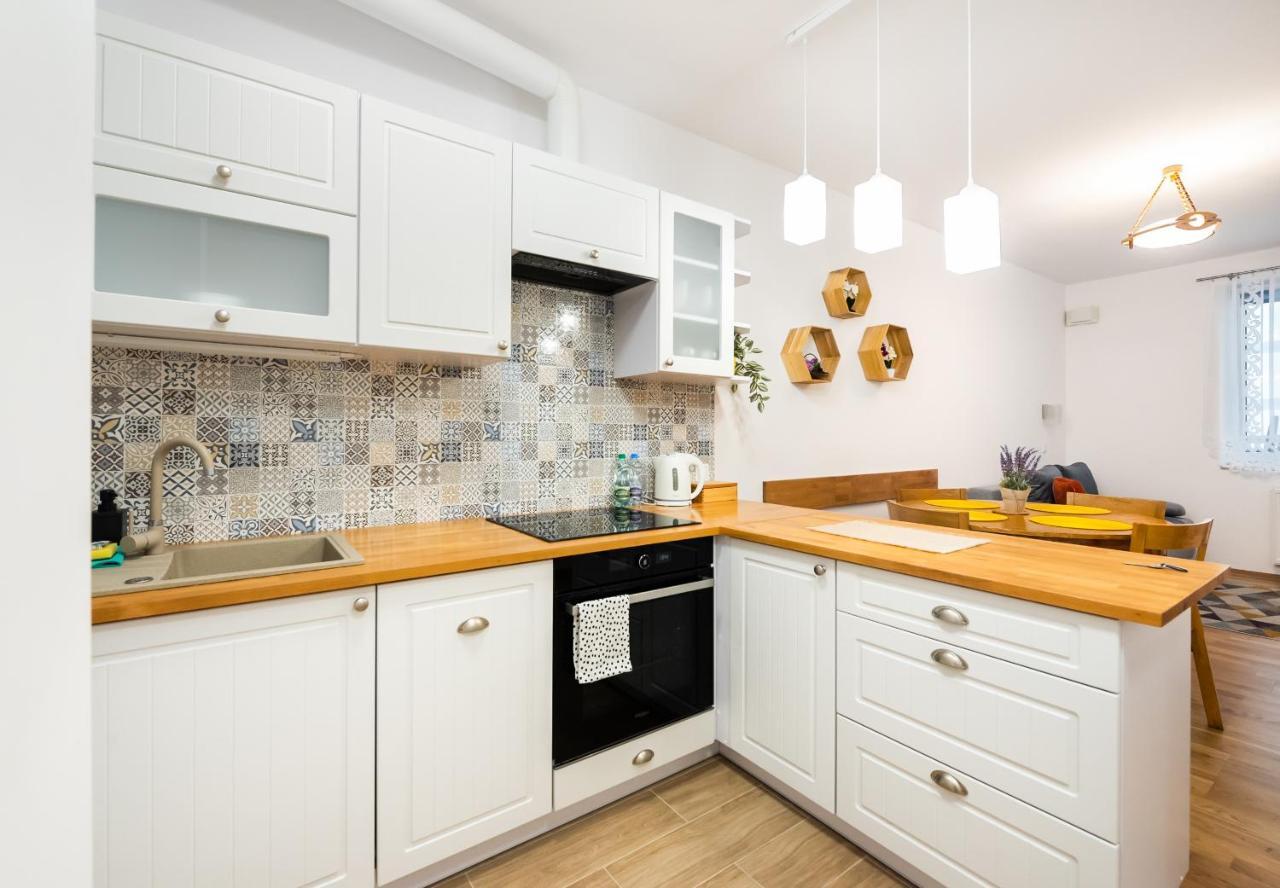 Metro Bemowo Colourful Apartment Βαρσοβία Εξωτερικό φωτογραφία