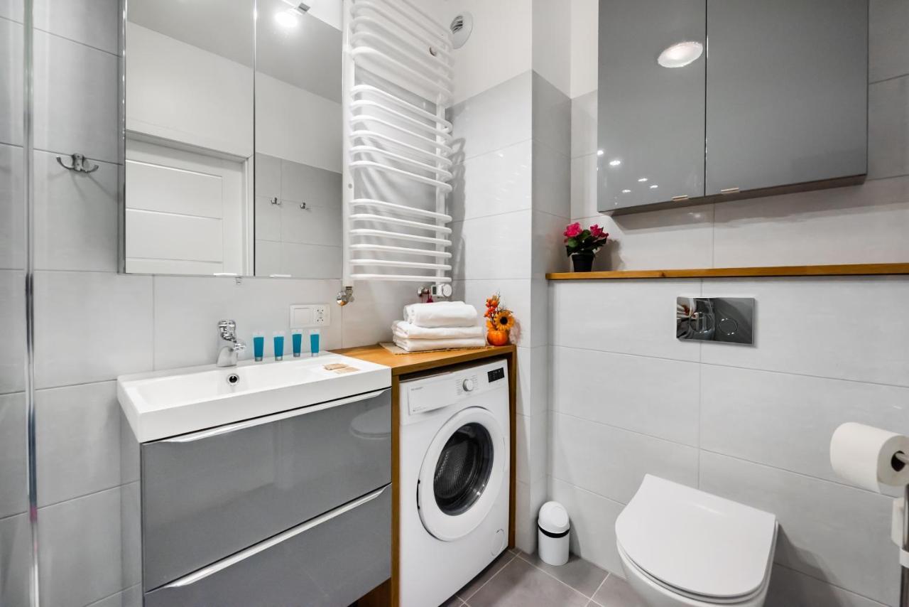 Metro Bemowo Colourful Apartment Βαρσοβία Εξωτερικό φωτογραφία